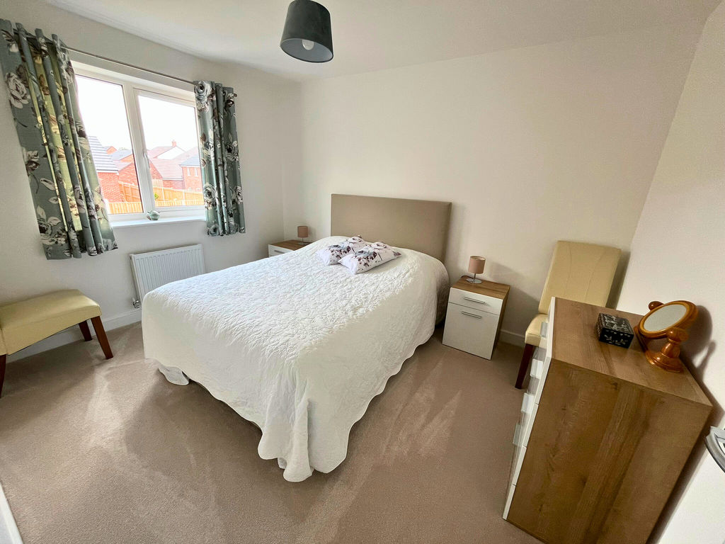 8 Bullrush Close